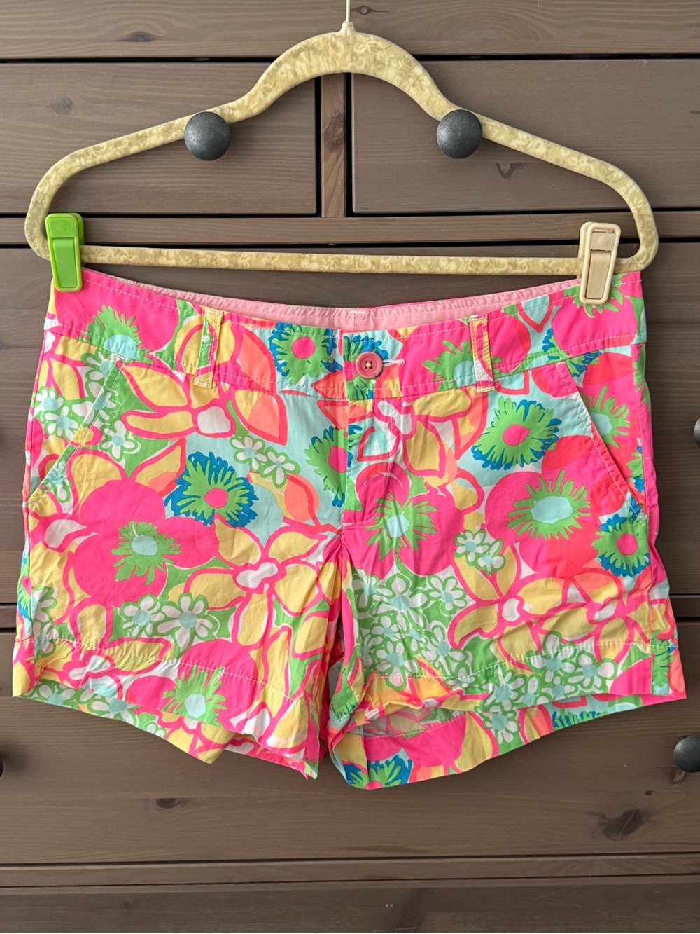 Lilly Pulitzer Callahan Shorts Ice Cream Social Neon Floral Print Size 8